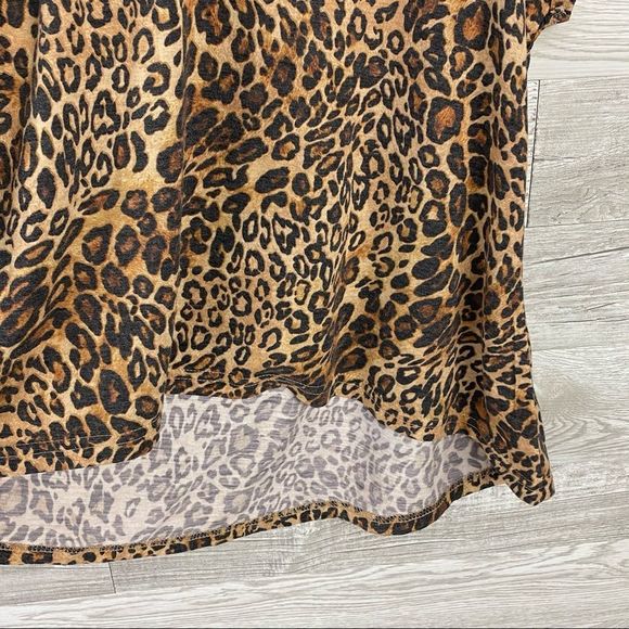 Oxford Circus Leopard Print Open shoulder Blouse - Picture 5 of 7